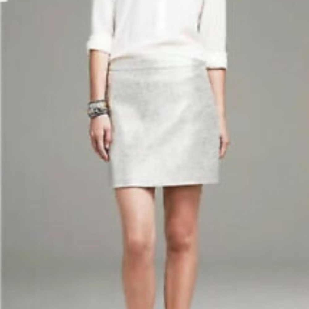 Banana republic mini skirt- gold tweed